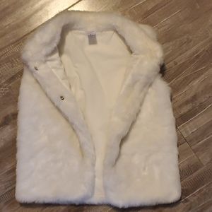 Girls faux fur vest